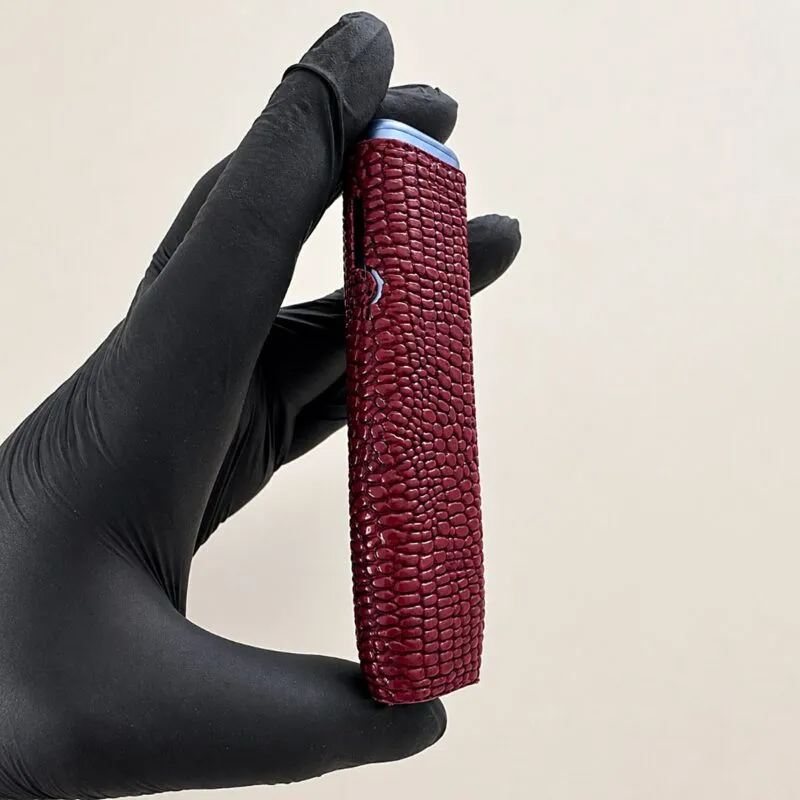 IQOS Iluma i One kılıf Snake Skin, bordo